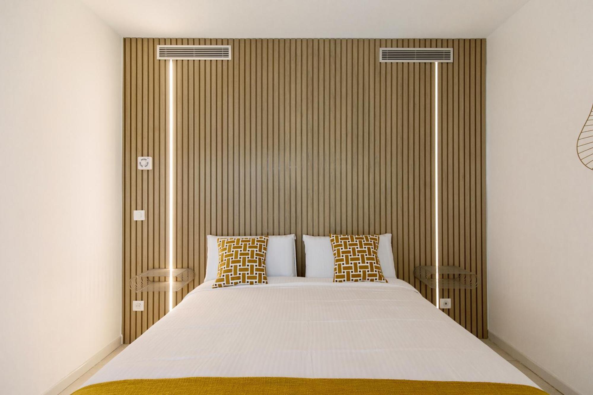 Appartamento Cote Croisette Luxe - 2bdr 2 Bthr 2 Toilets - Terrace, Ac, Parking & Lift Cannes