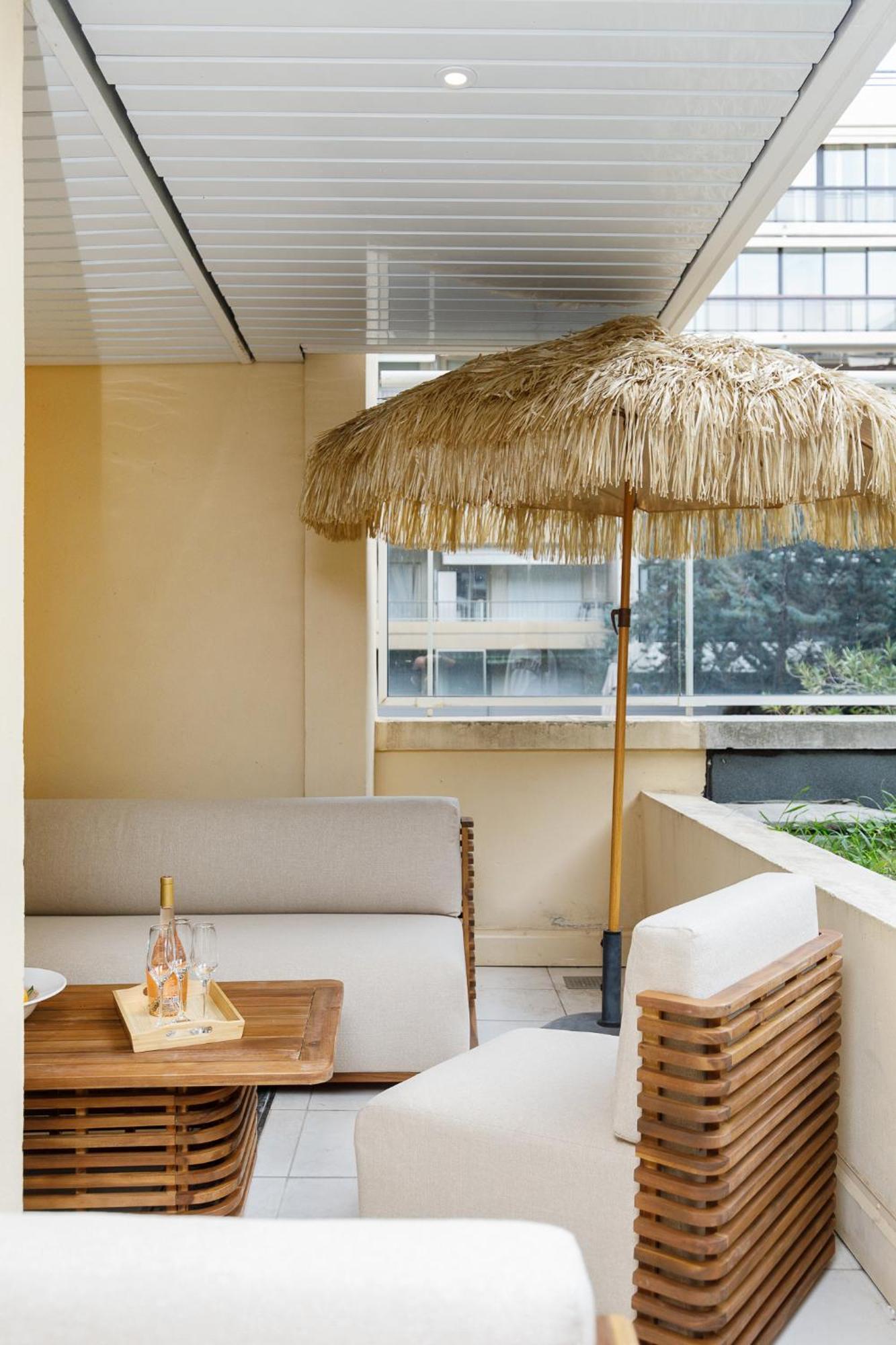 Appartamento Cote Croisette Luxe - 2bdr 2 Bthr 2 Toilets - Terrace, Ac, Parking & Lift