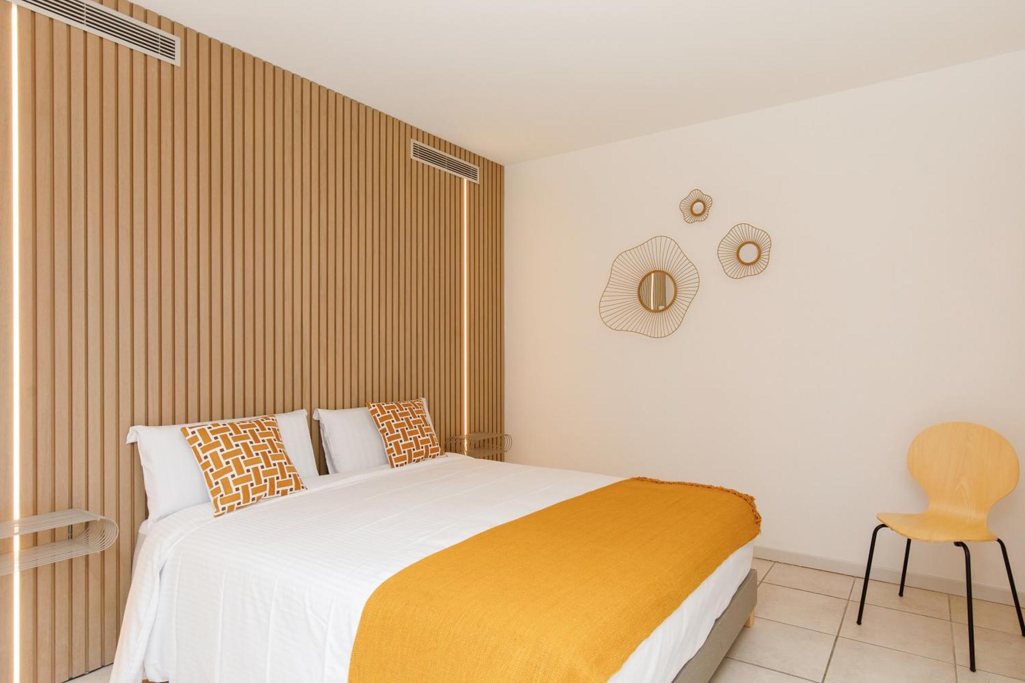 Appartamento Cote Croisette Luxe - 2bdr 2 Bthr 2 Toilets - Terrace, Ac, Parking & Lift Cannes